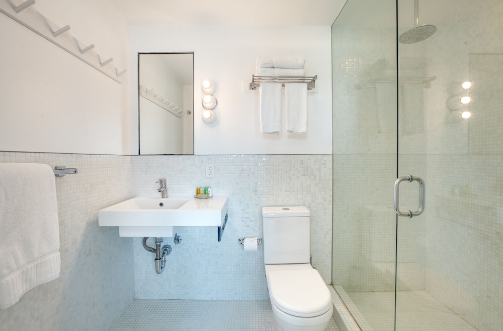 Venice Breeze Suites 7/54