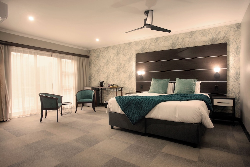 The Hub Boutique Hotel 15/38