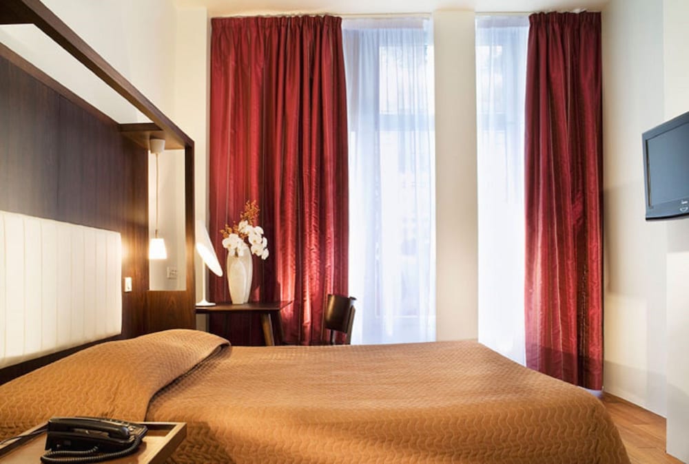Avalon Appart Hotel Paris Gare Du Nord 29/64