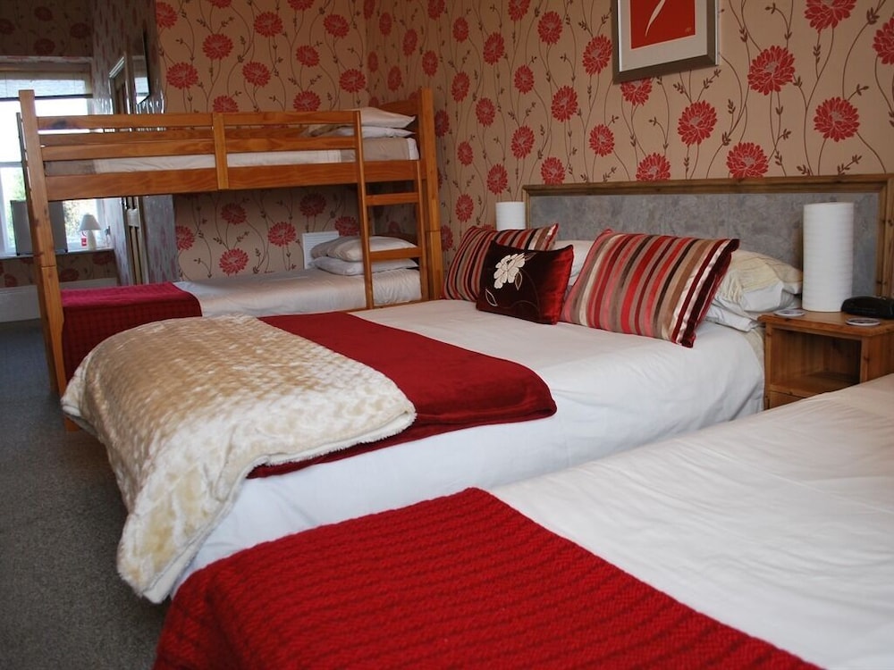 College Guest House 9/37