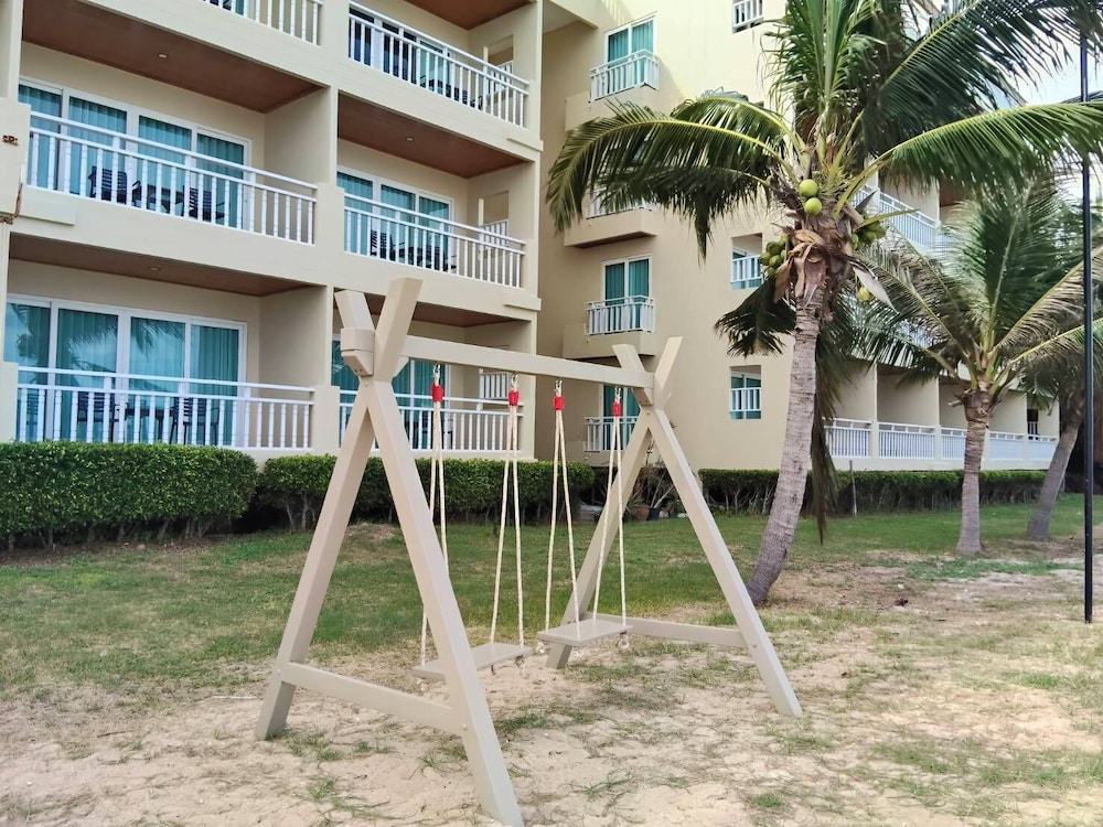 Royal Phala Cliff Beach Resort and Spa 43/50