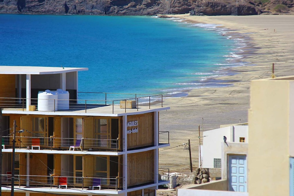 Aquiles Eco Hotel 36/45