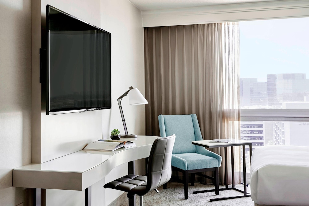 Marriott Los Angeles Airport 19/77