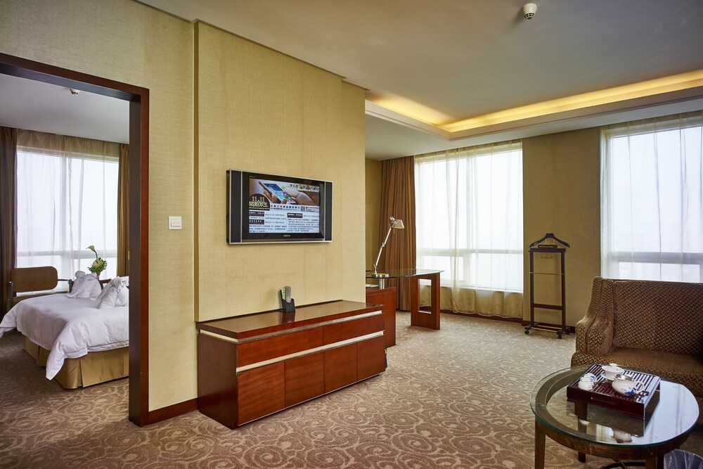 Changsha Xiaoxiang Huatian Hotel 36/54
