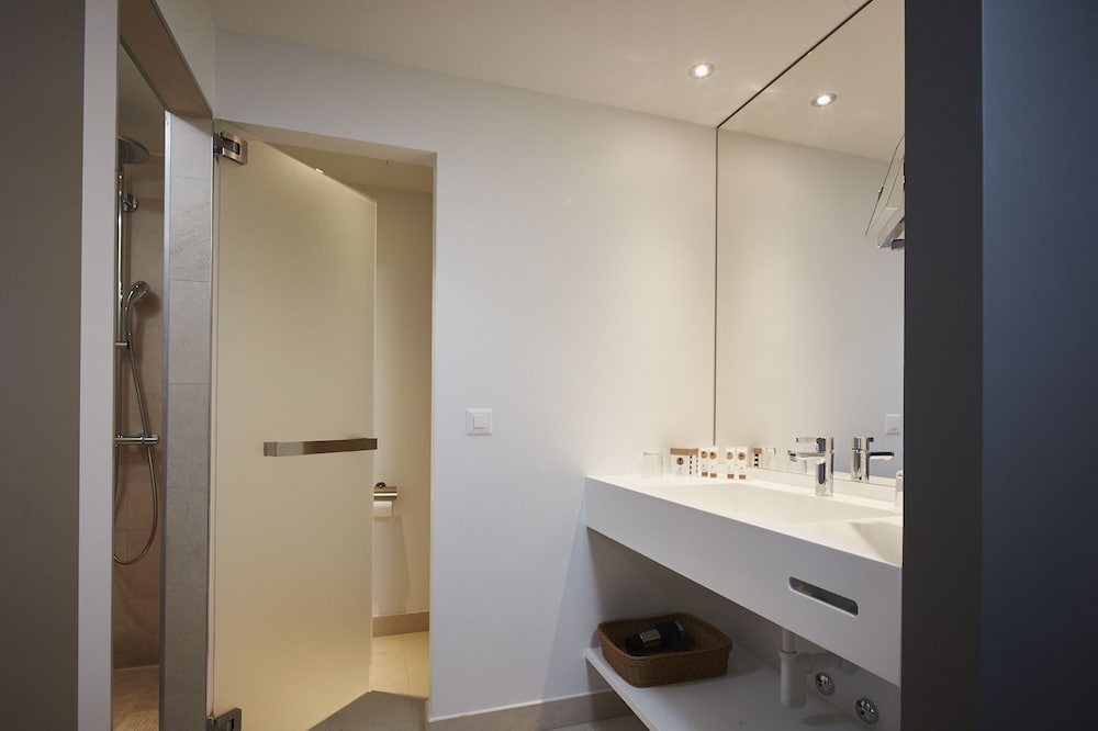 Modern Times Hotel, Vevey, A Tribute Portfolio Hotel 79/79