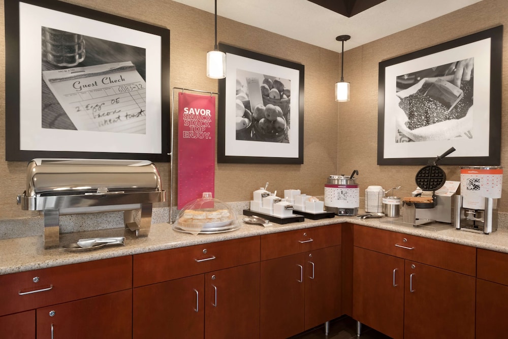 Hampton Inn Battle Creek 26/34