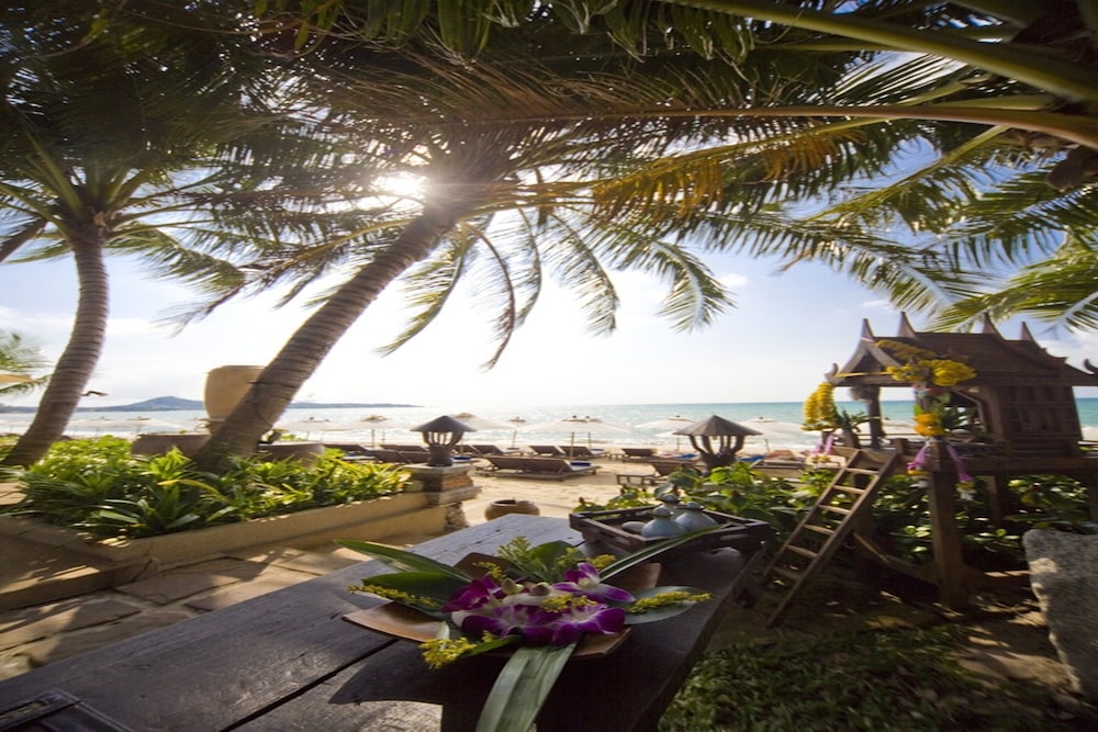 THAI HOUSE BEACH RESORT 65/75
