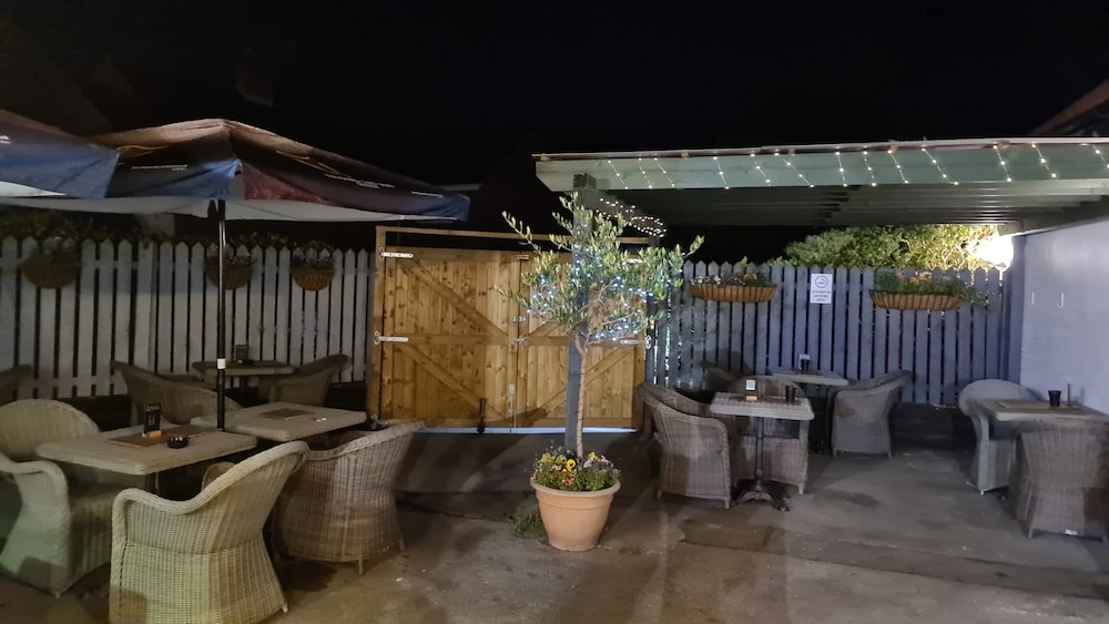 The Crown Hotel 18/33