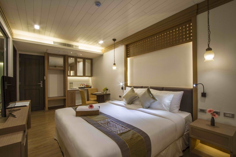 Maraya Hotel Resort 14/65
