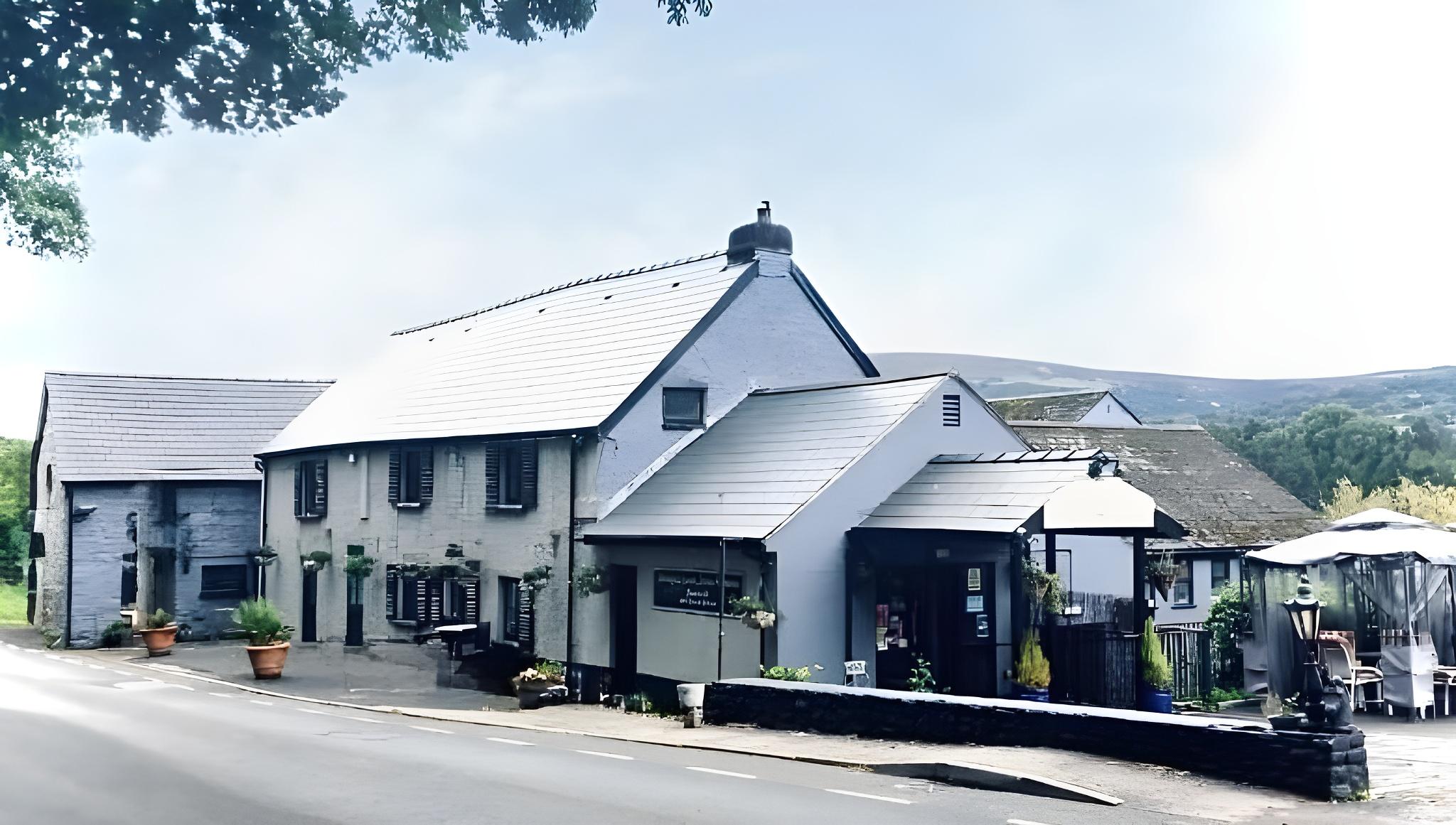 Roadhouse Llanwenarth 1/26