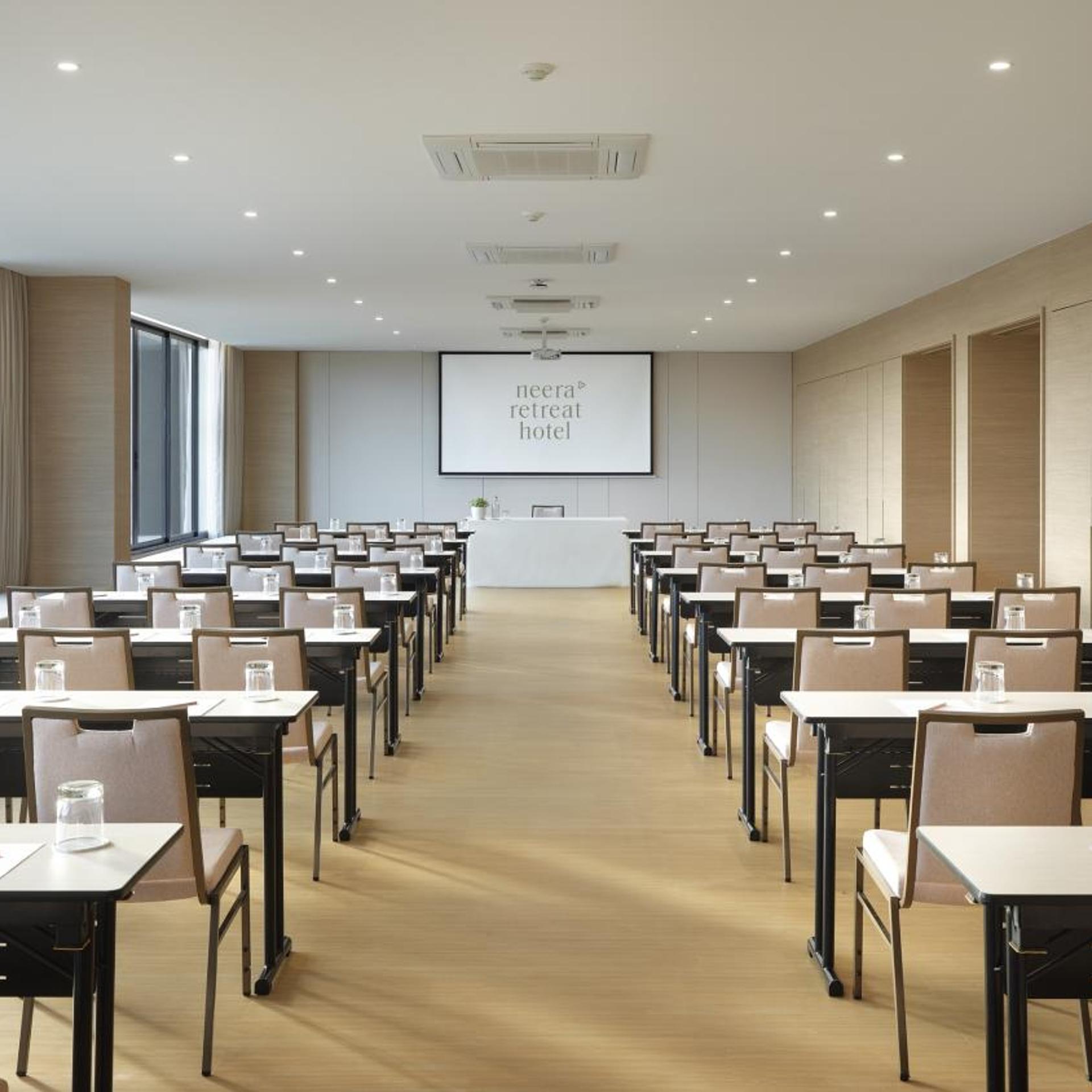 Neera Retreat Hotel 34/50