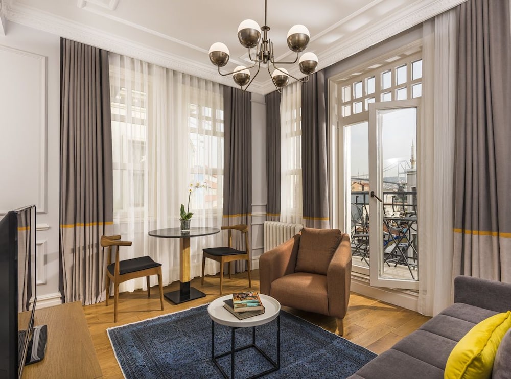 Nevv Bosphorus Hotel & Suites 32/68