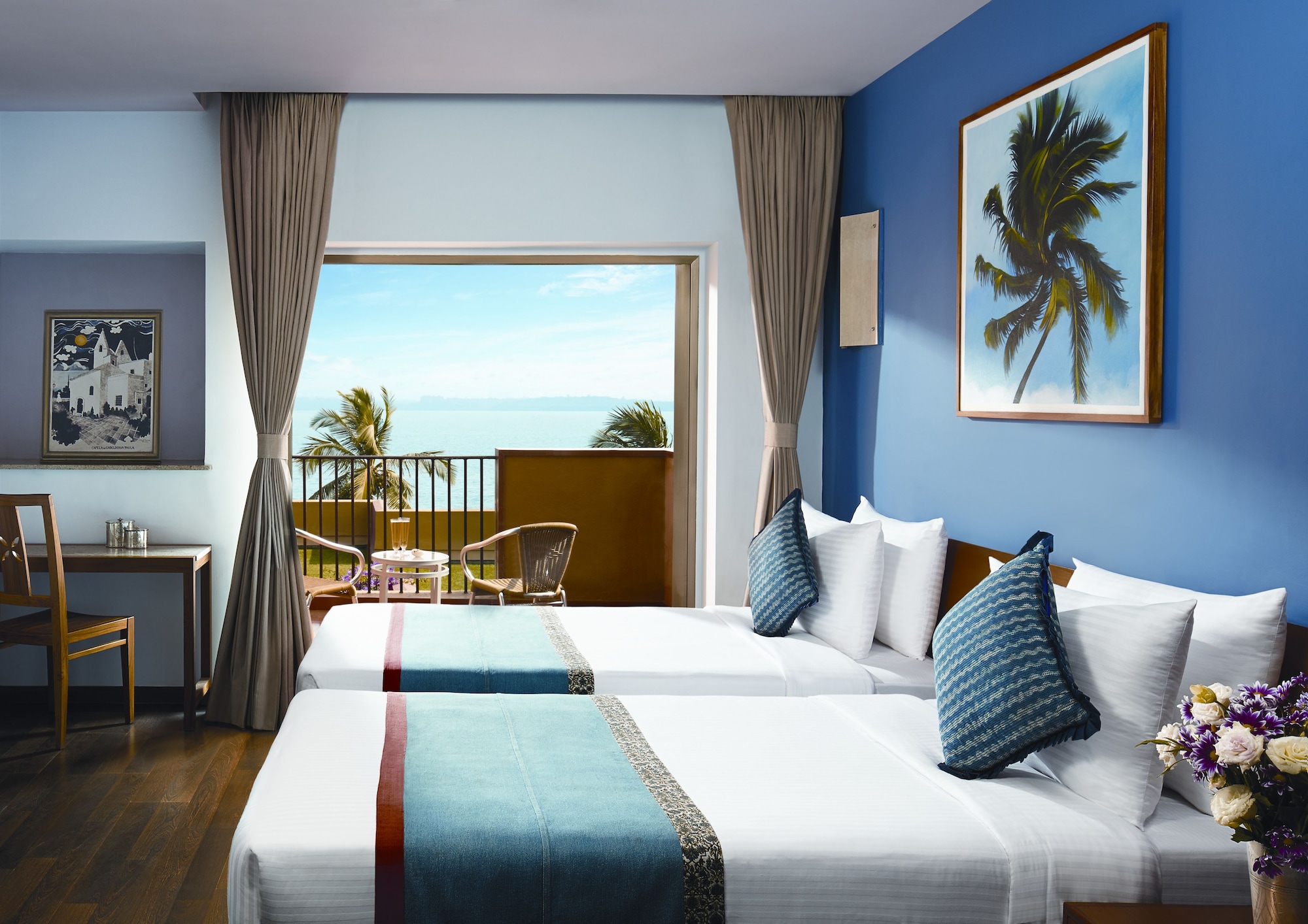 SUPERIOR ROOM GARDEN VIEW KING BED
