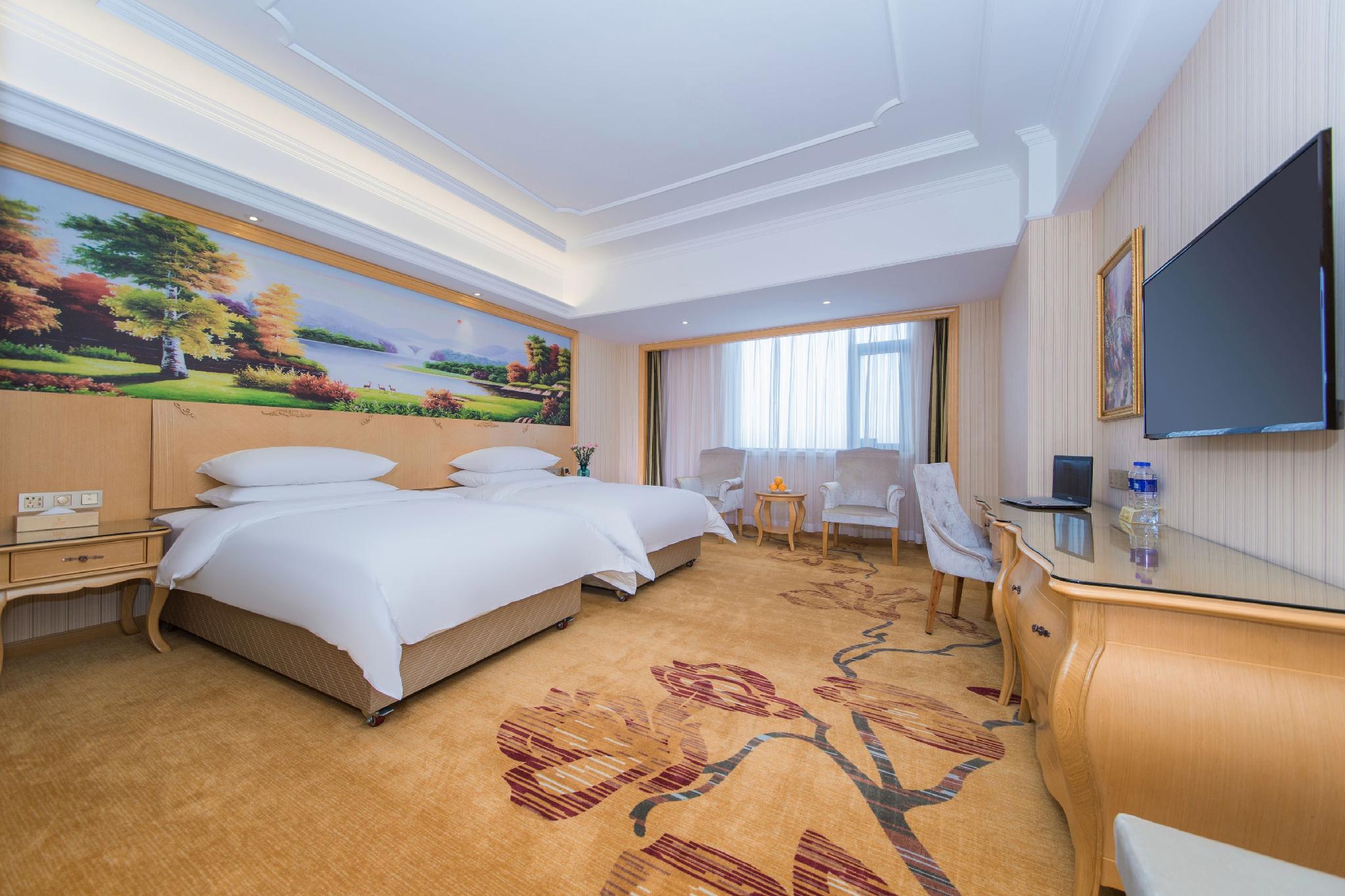 Vienna International Hotel (Huanggang Dongmen Road) 12/37