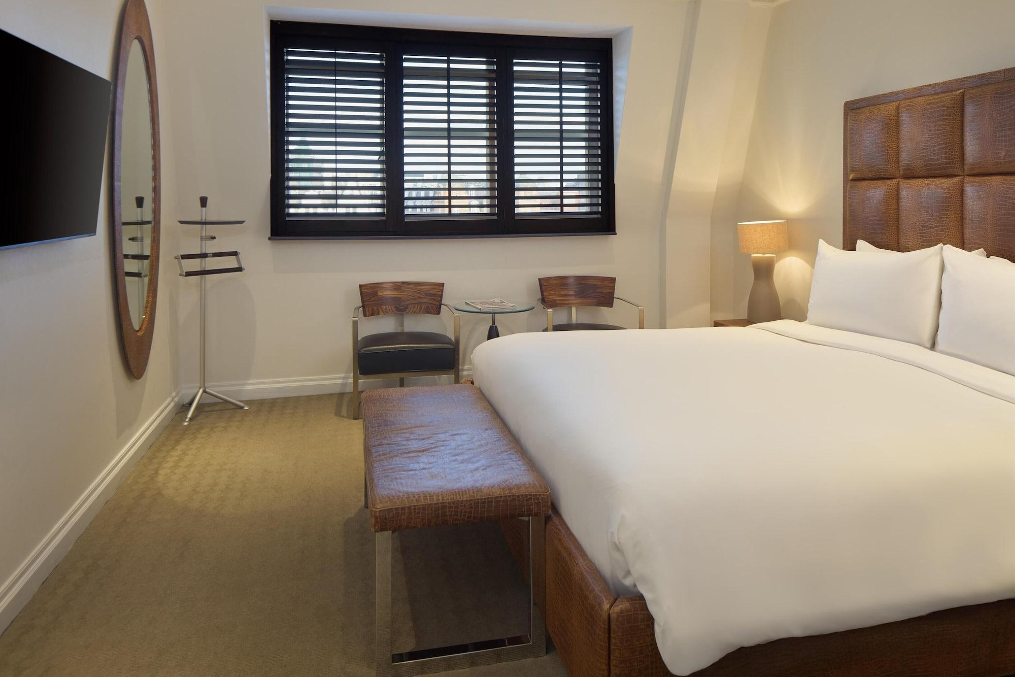 1 Bedroom, Suite, Square View
