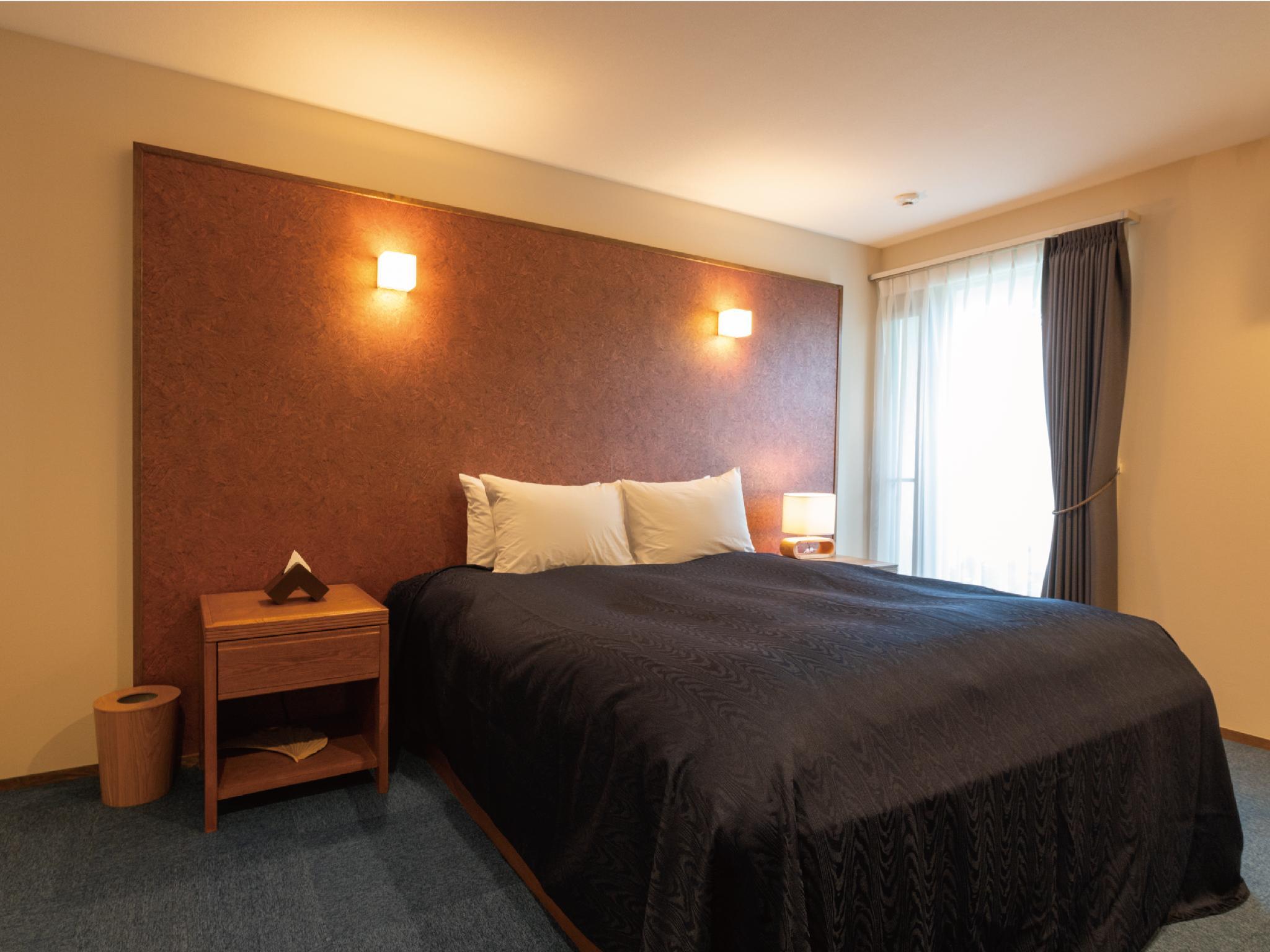 Condominium, 2 Bedrooms