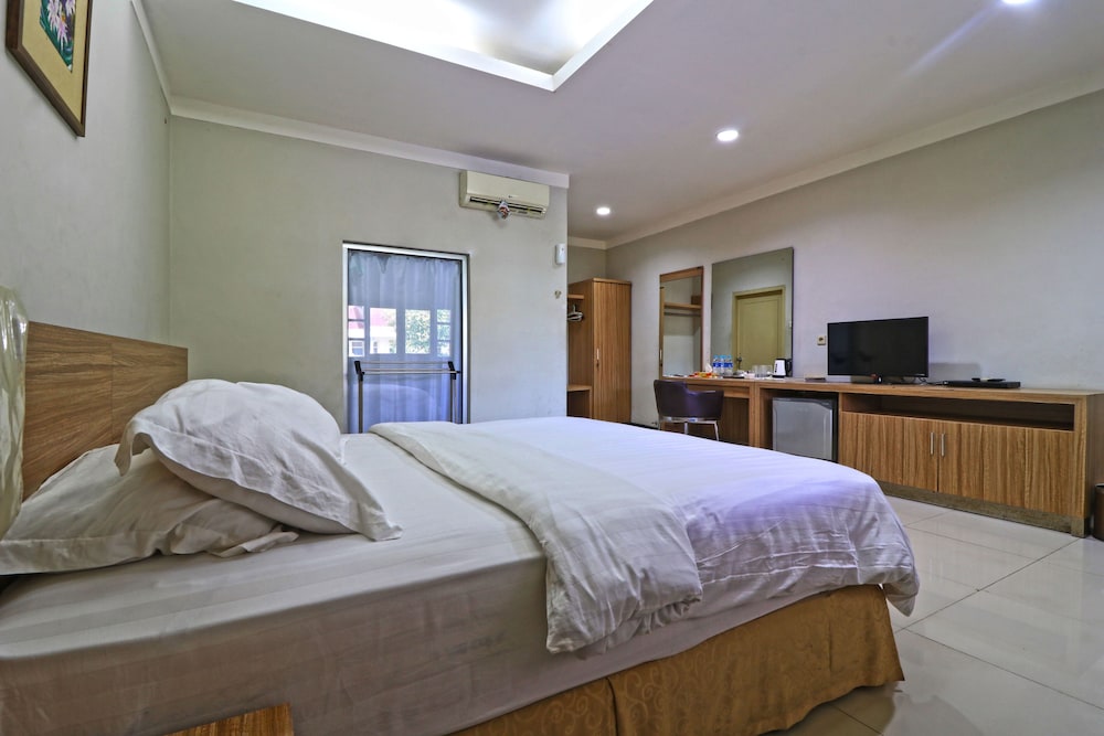 Hotel Sampaga by ZUZU 6/21