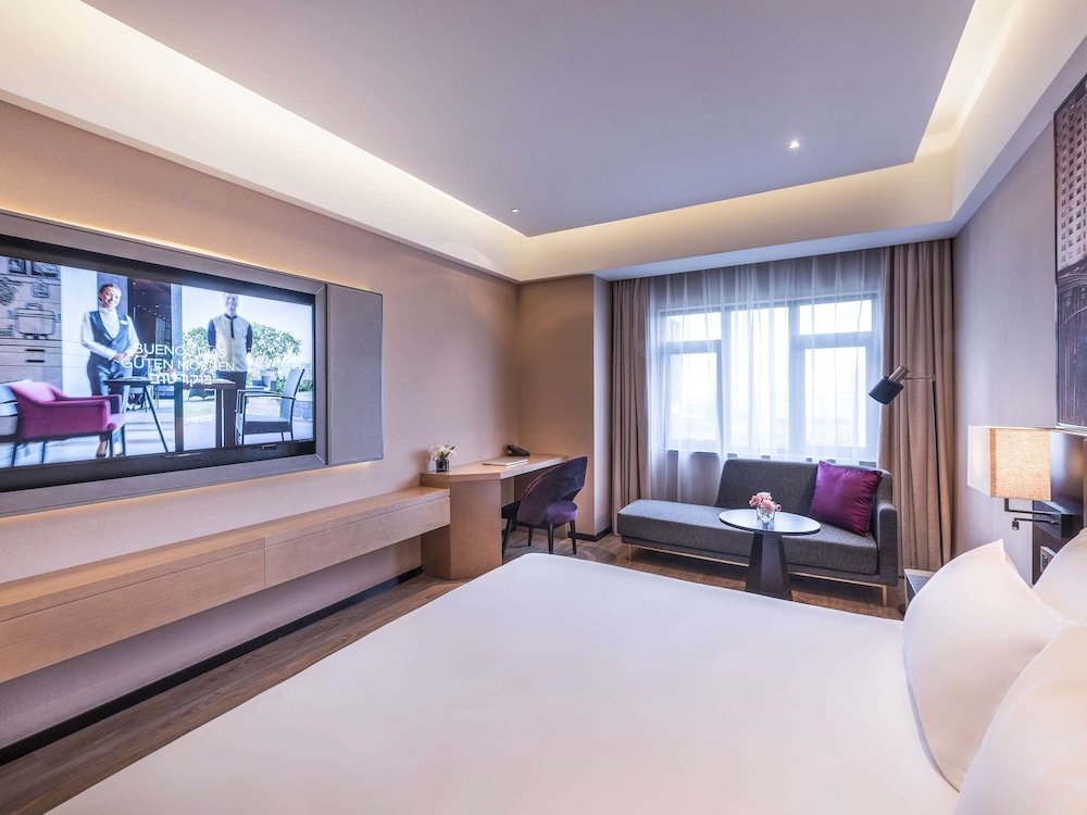 Mercure Shanghai Jiuting 16/46