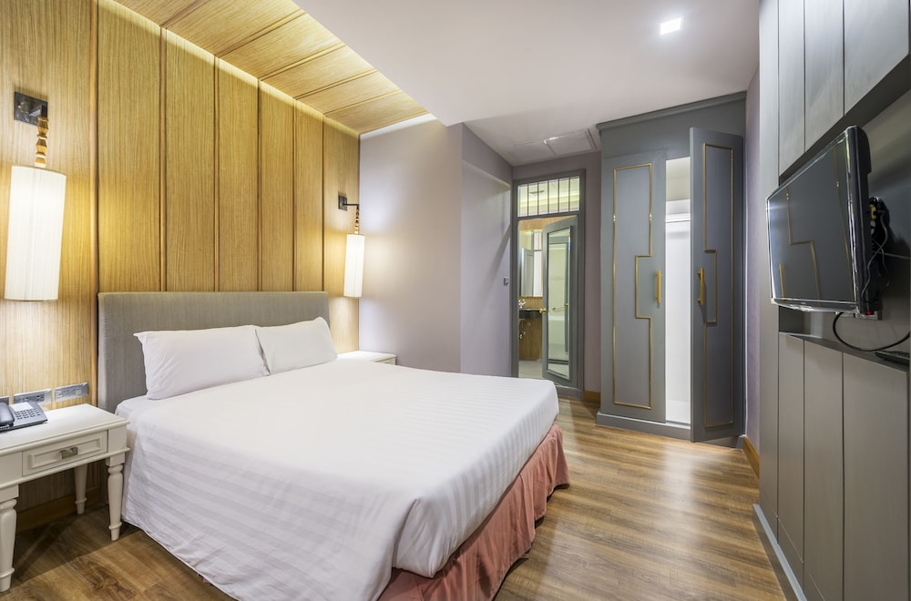 Royal Rattanakosin Hotel 13/63