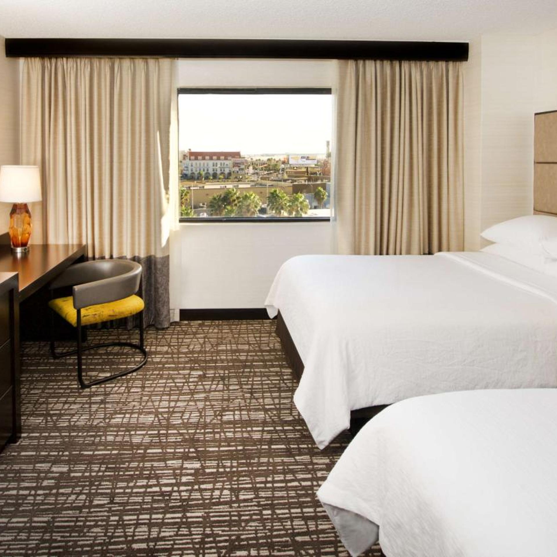 1 BEDROOM, SUITE, 2 DOUBLE BEDS, ACCESSIBLE