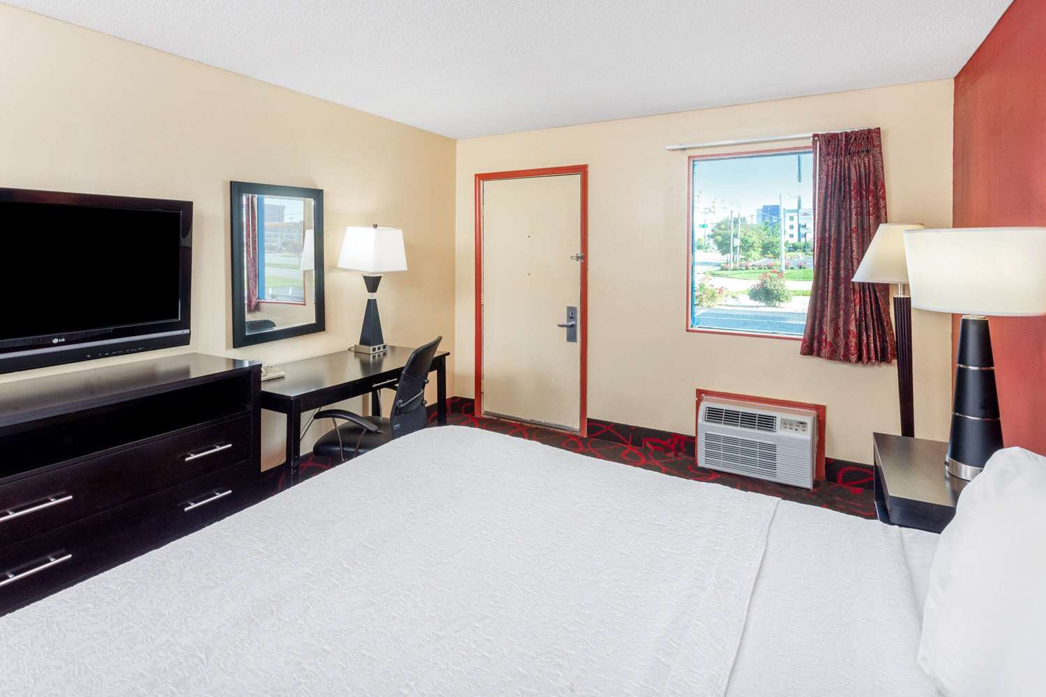 Travelodge by Wyndham Richmond IN 8/24