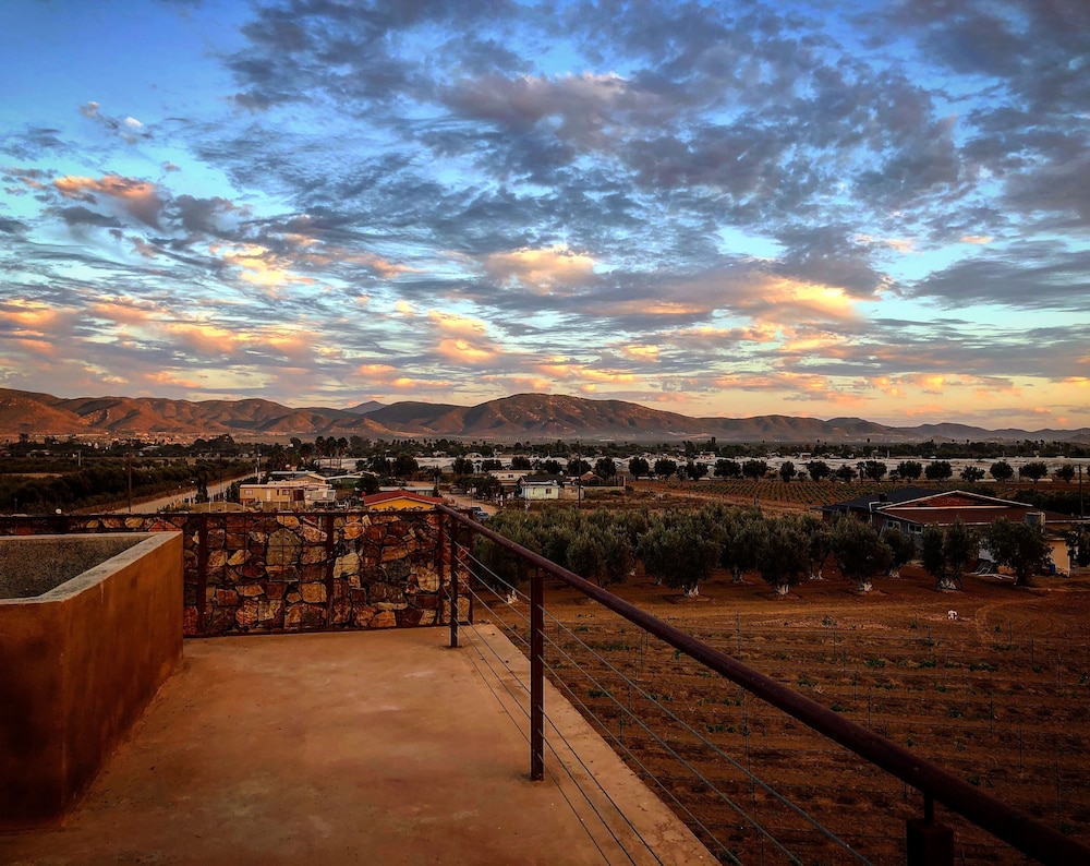 Hotel Los Amantes Valle de Guadalupe 25/35