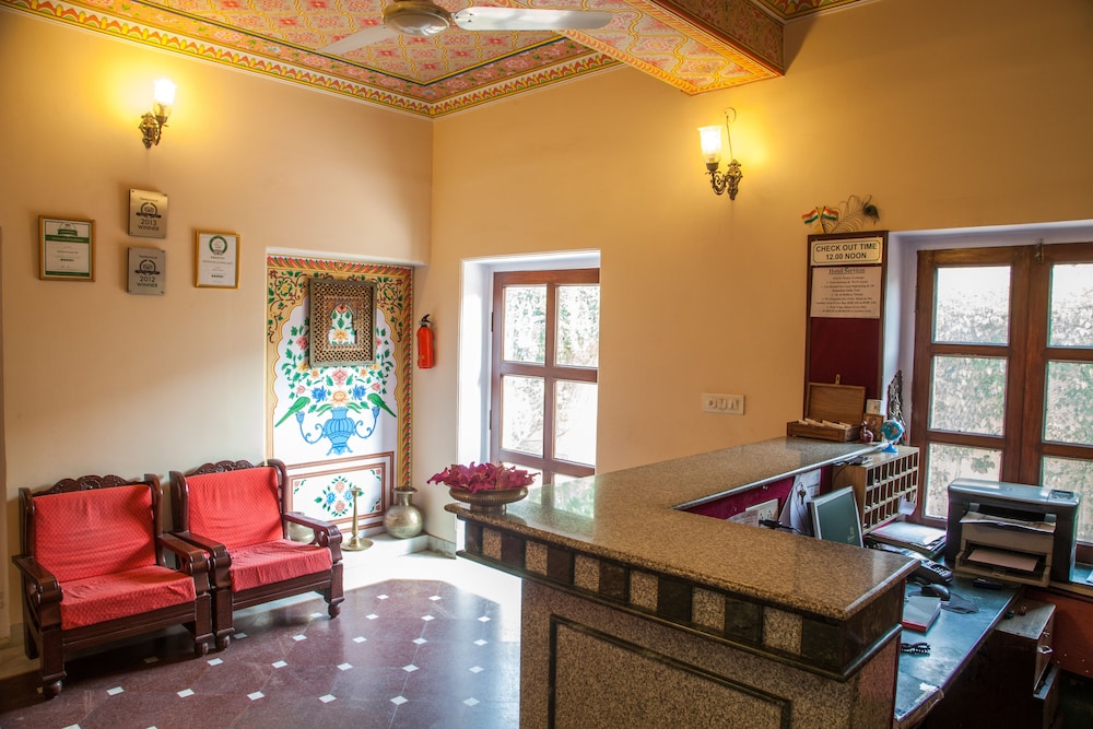 Anuraag Villa 41/65