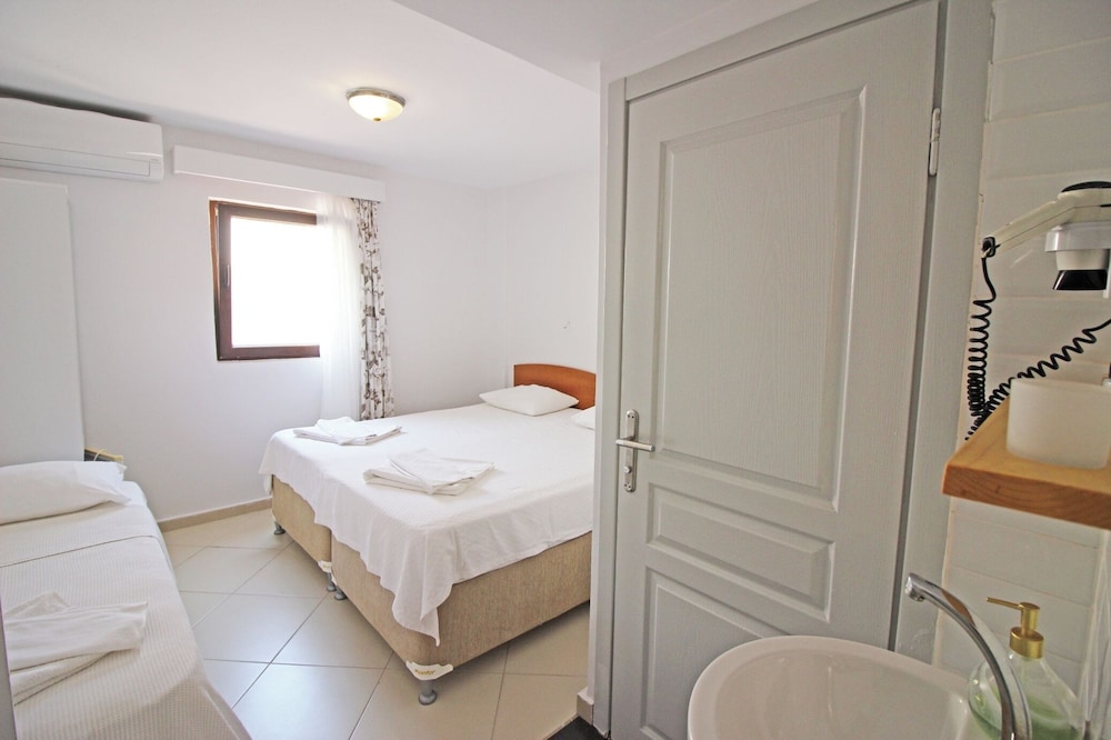 Arsipel Hotel 45/46