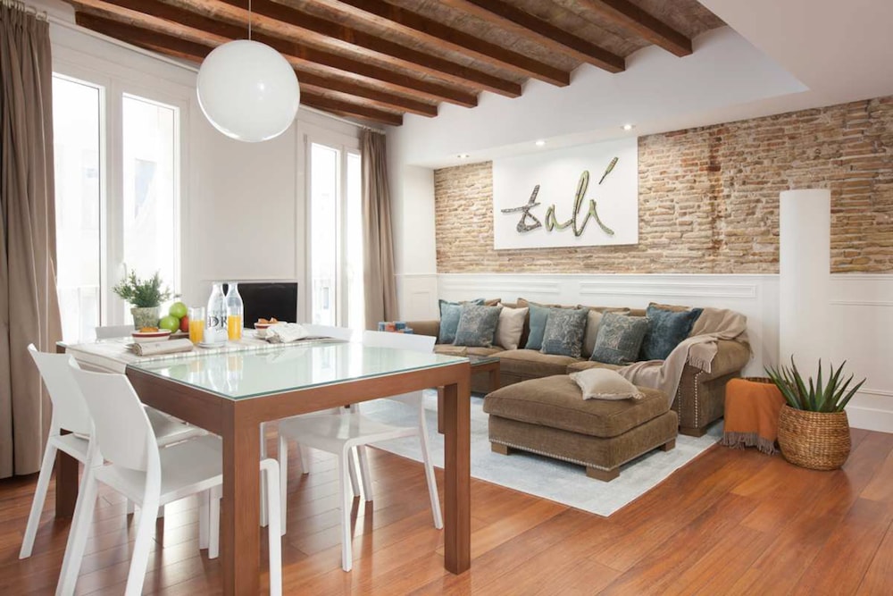 Enjoybcn Dali Apartments 12/25