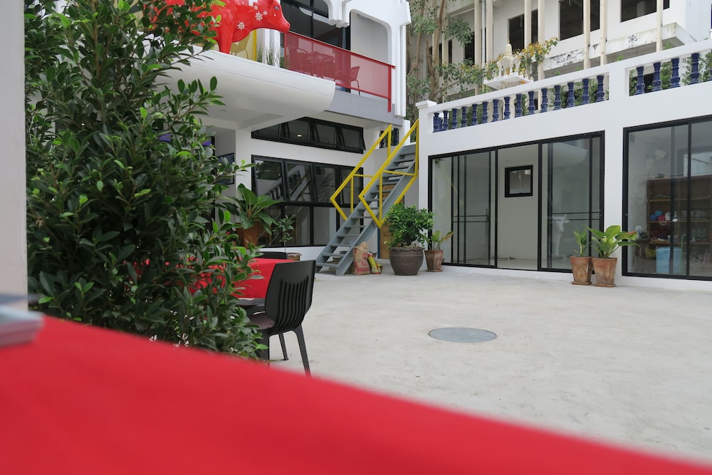 Montha Hotel 4/46