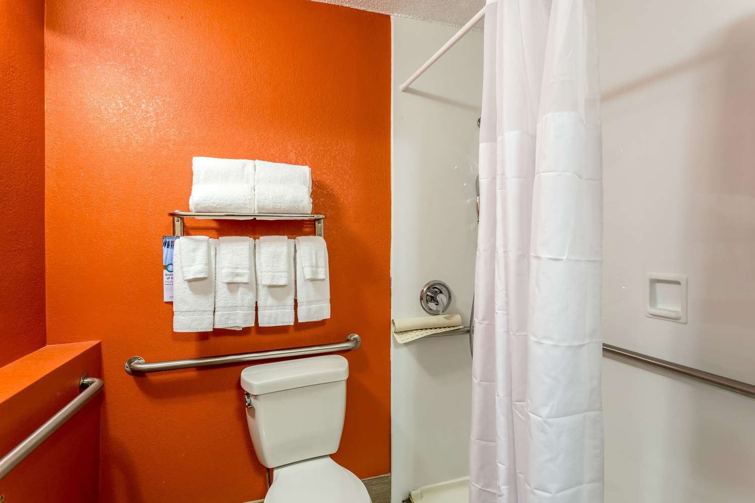 Comfort Inn & Suites Nashville Downtown - Stadium 16/16