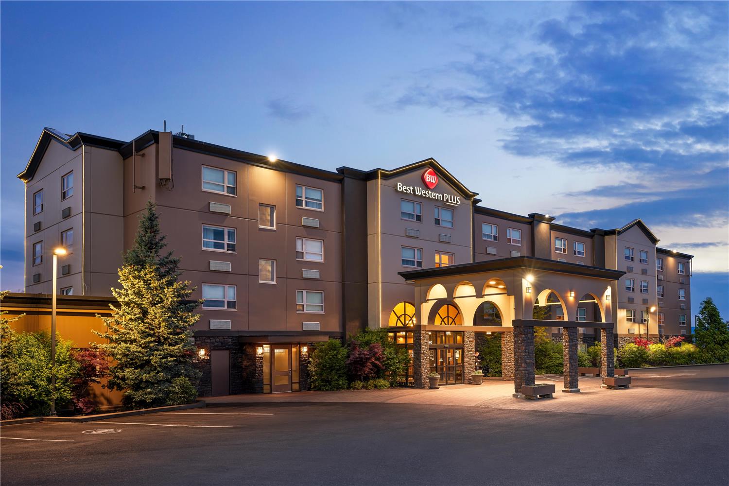 Best Western Plus Kamloops Hotel 2/21