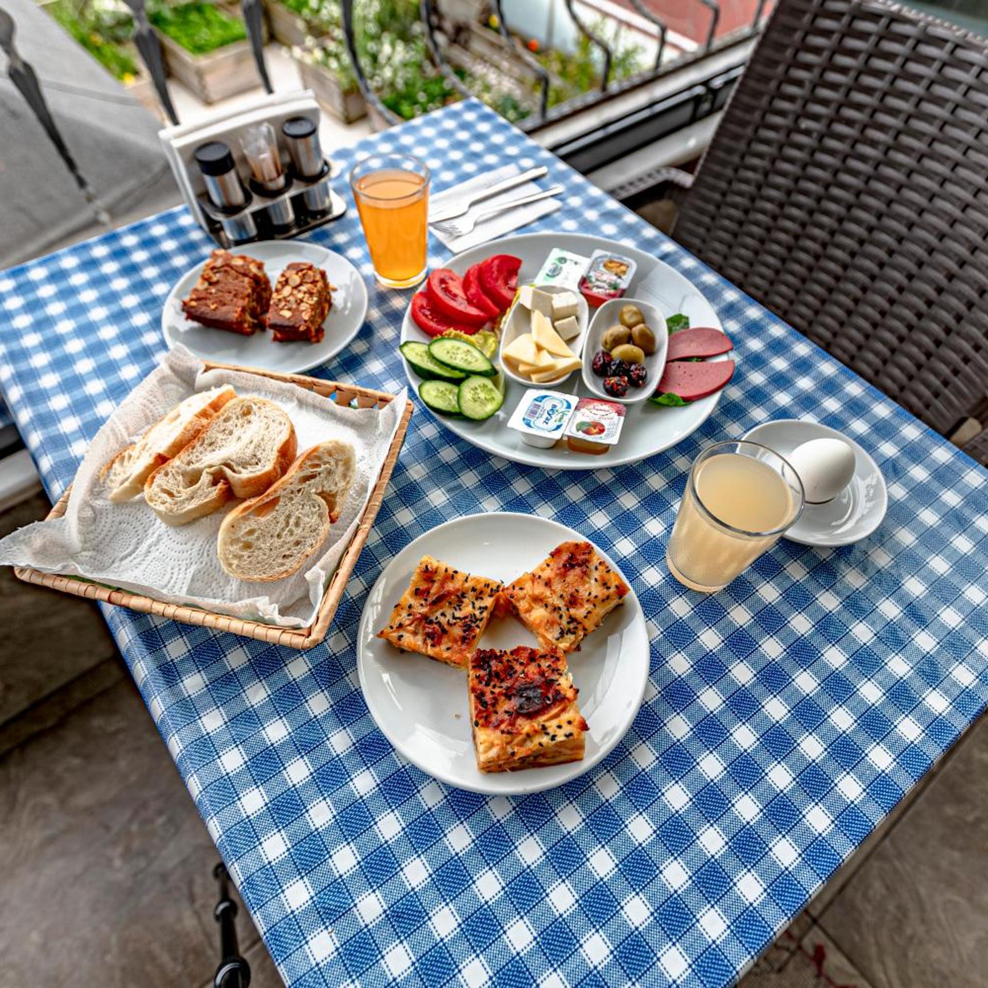 Stanpoli Hotel 43/55