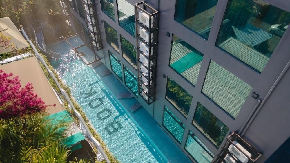 BOOK Design HOTEL -SHA Extra Plus 2/50