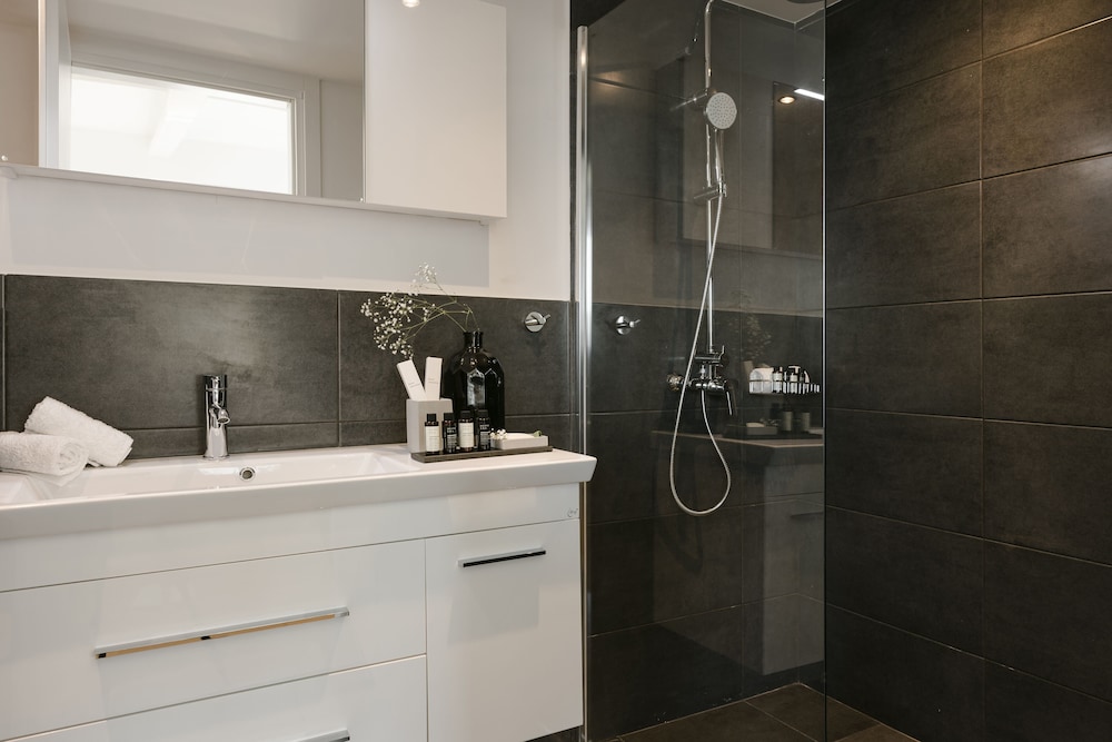 Aria Acropolis Suites 32/34