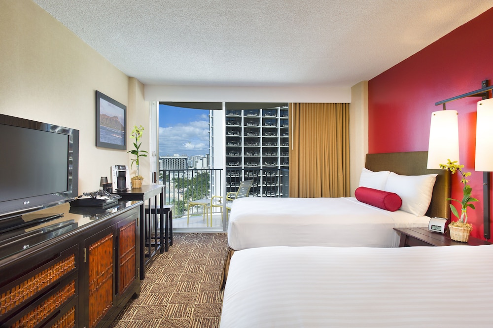The Twin Fin Hotel 12/65
