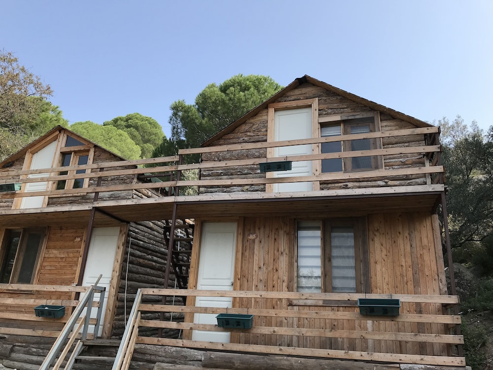 Ayanya Beach & Bistro Bungalows 1/42