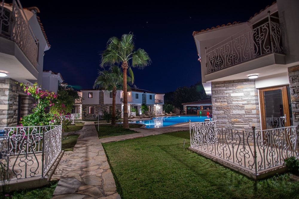 Turay Hotel (ex Calypso Plus) 48/50