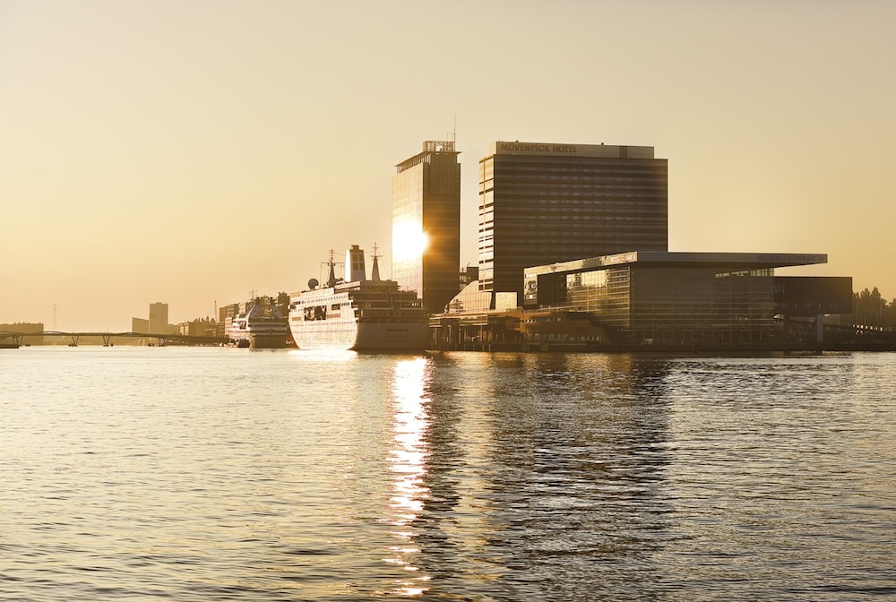 Movenpick Amsterdam City Centre 74/75