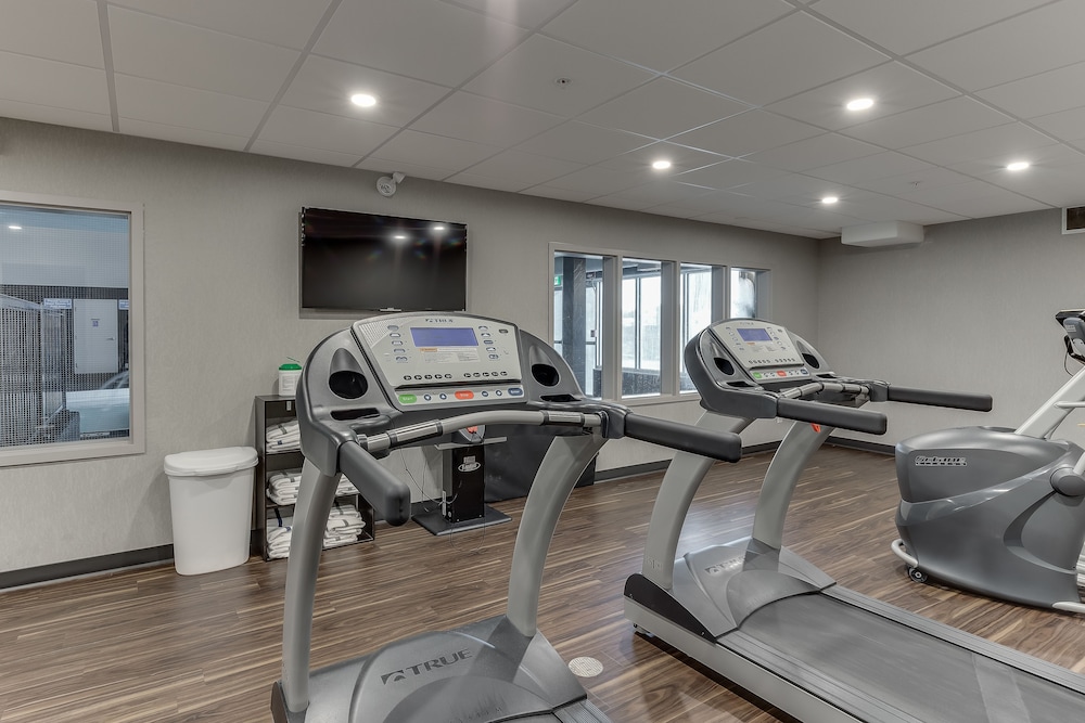 Home Inn Suites Saskatoon South 42/66