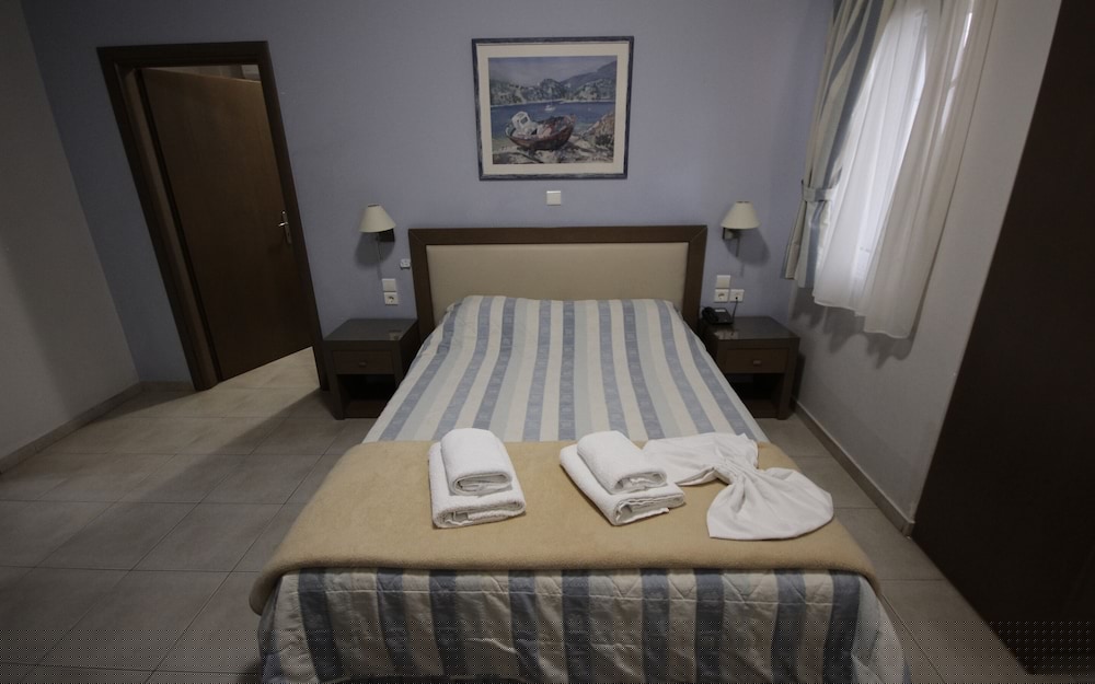 Philoxenia Hotel 28/75