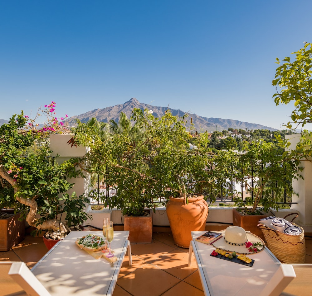 Molo 44 Suites Puerto Banus 3/85