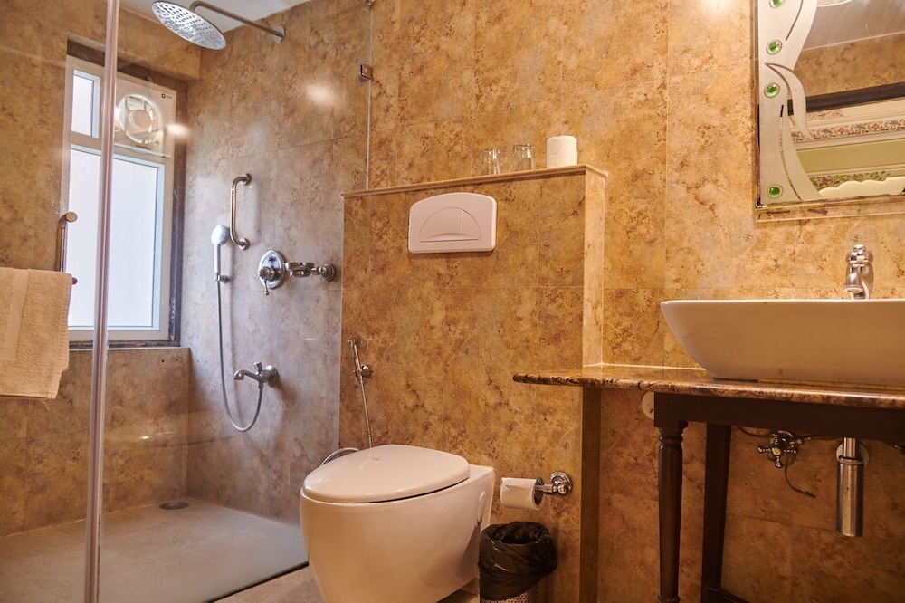 Welcomheritage Traditional Haveli 41/43