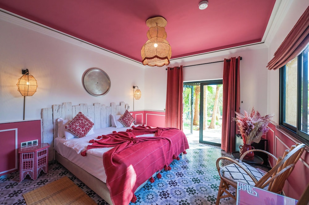Deluxe, Double Bed