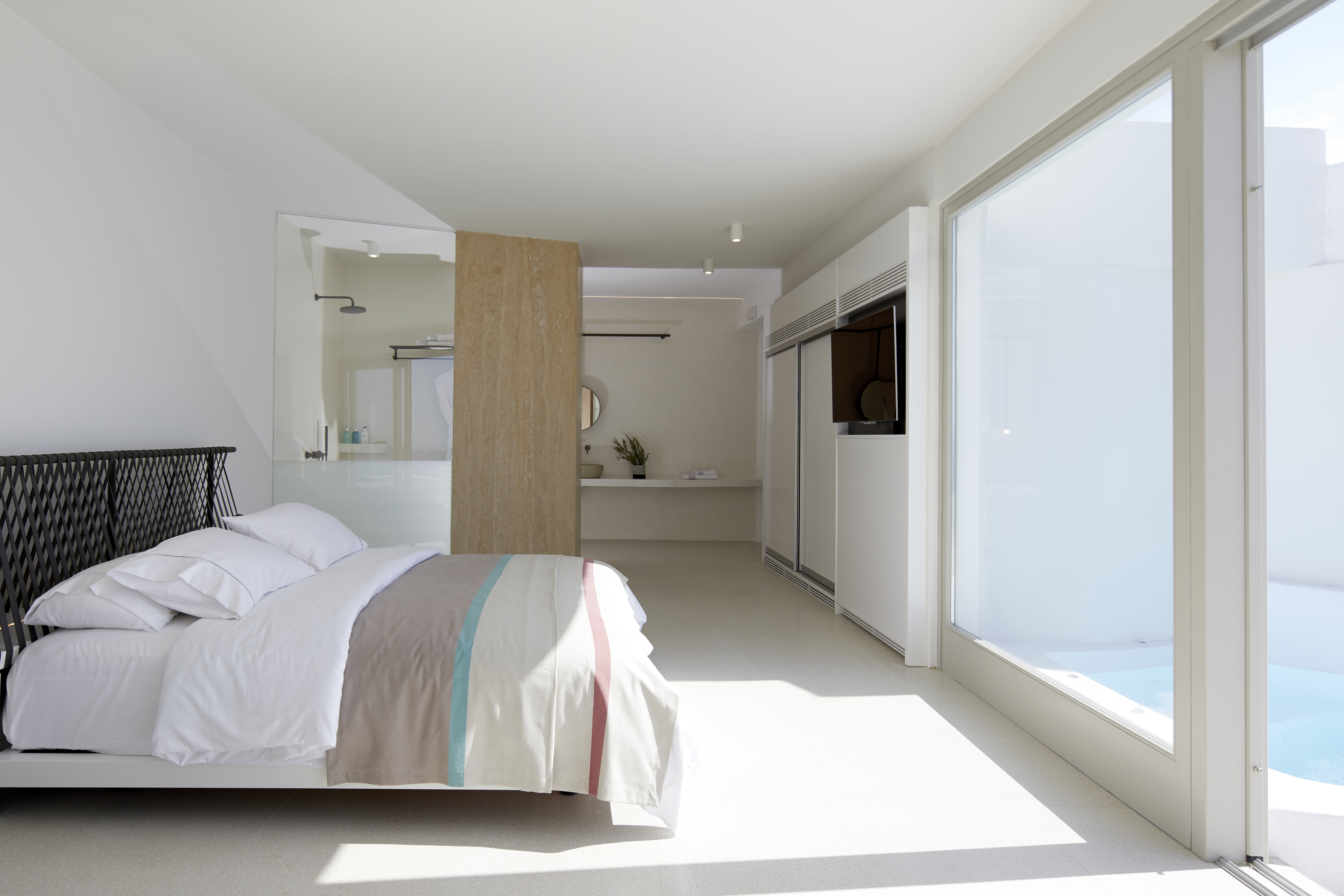 Delight, Suite
