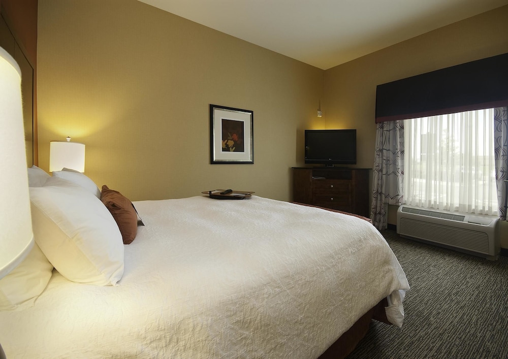 Hampton Inn And Suites Wichita Northeast 11/28