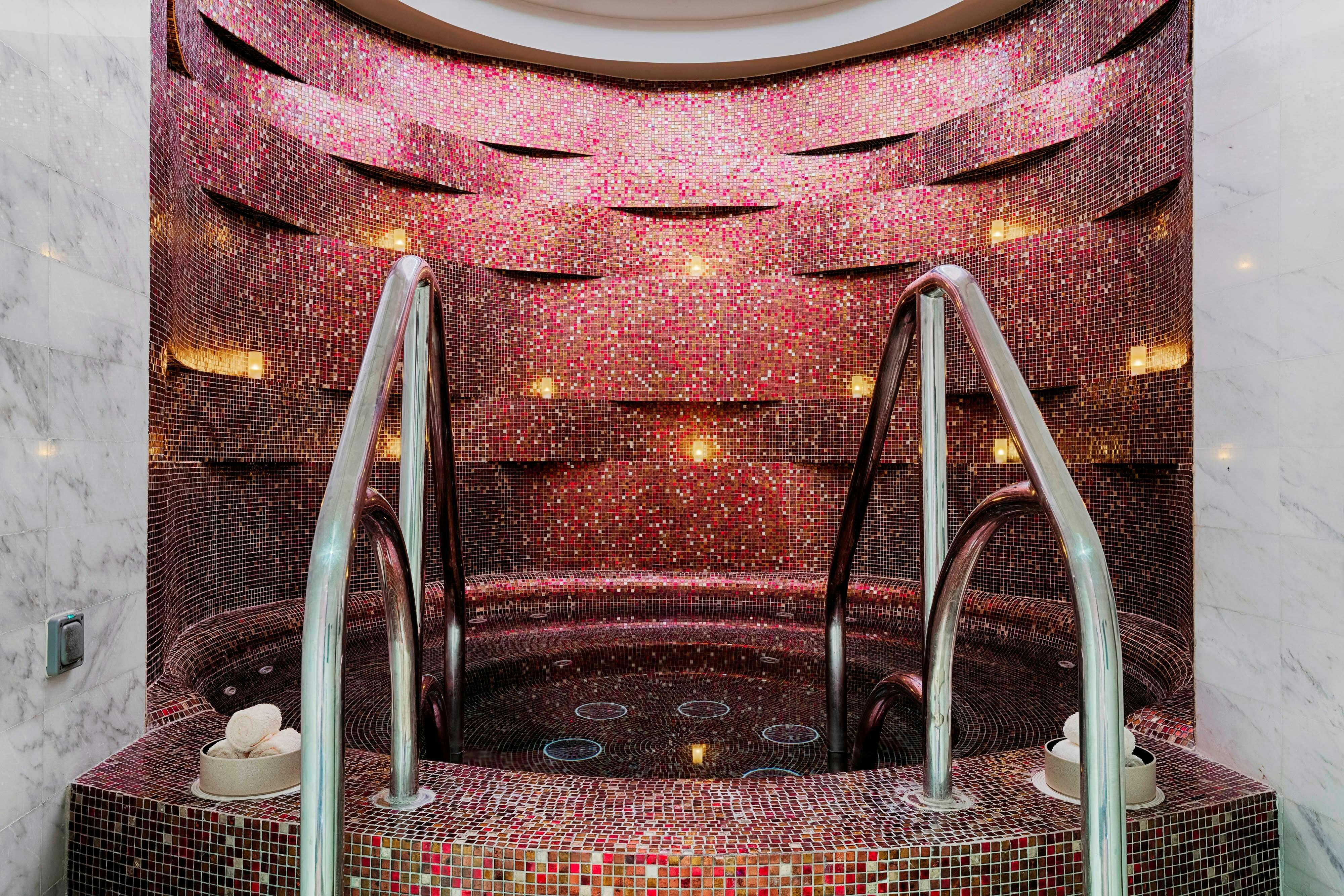 The St Regis Abu Dhabi 35/85