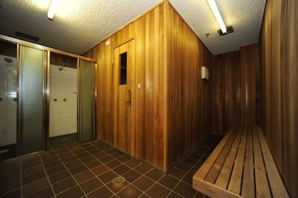 Smiggins Hotel 30/67