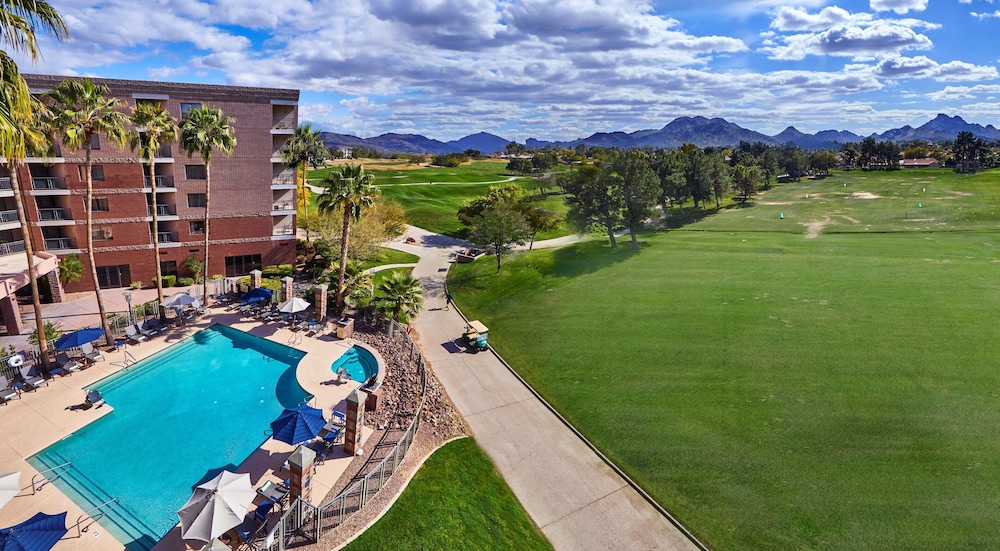 Embassy Suites by Hilton Phoenix Scottsdale 5/57