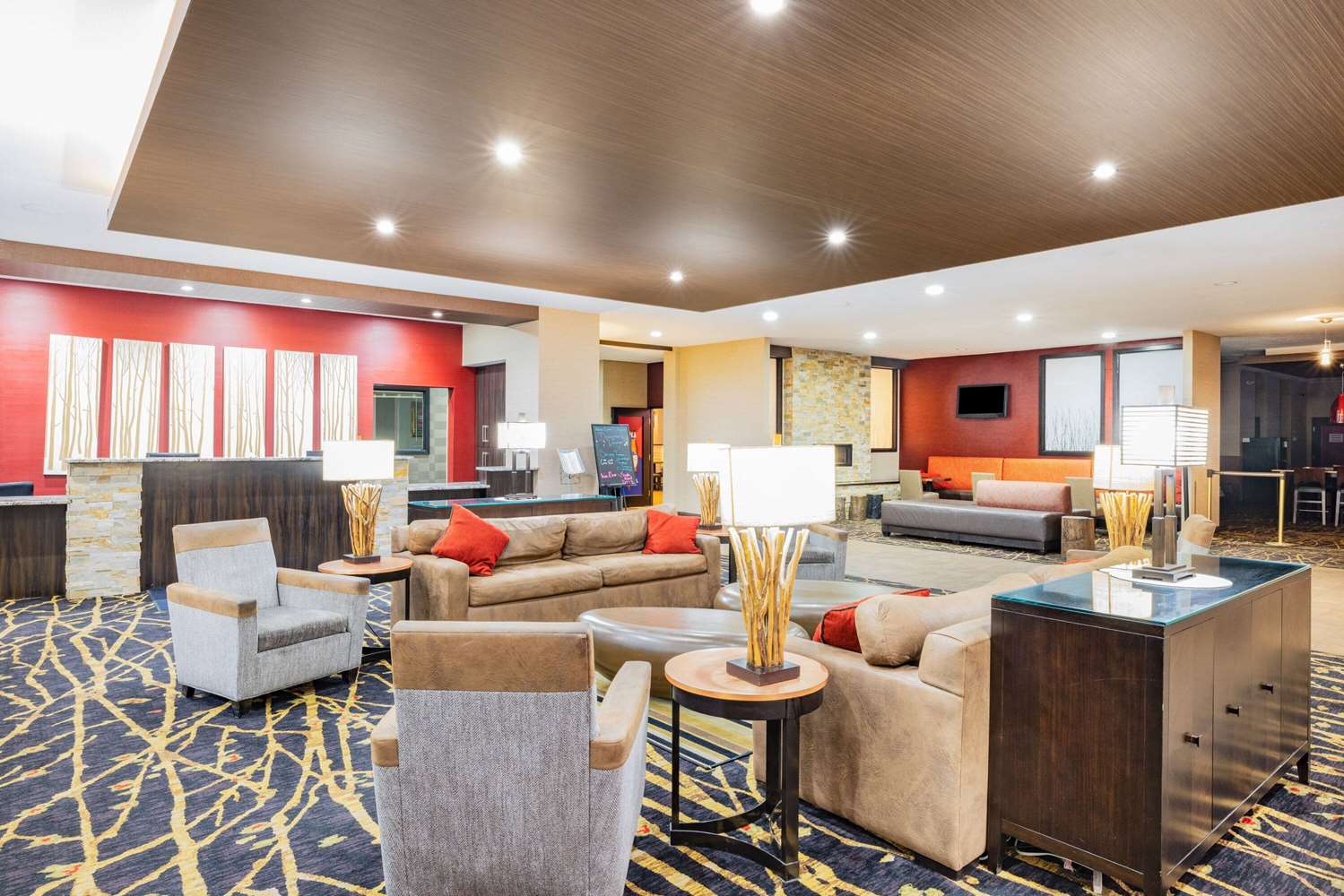 Ramada By Wyndham Grand Forks 17/40